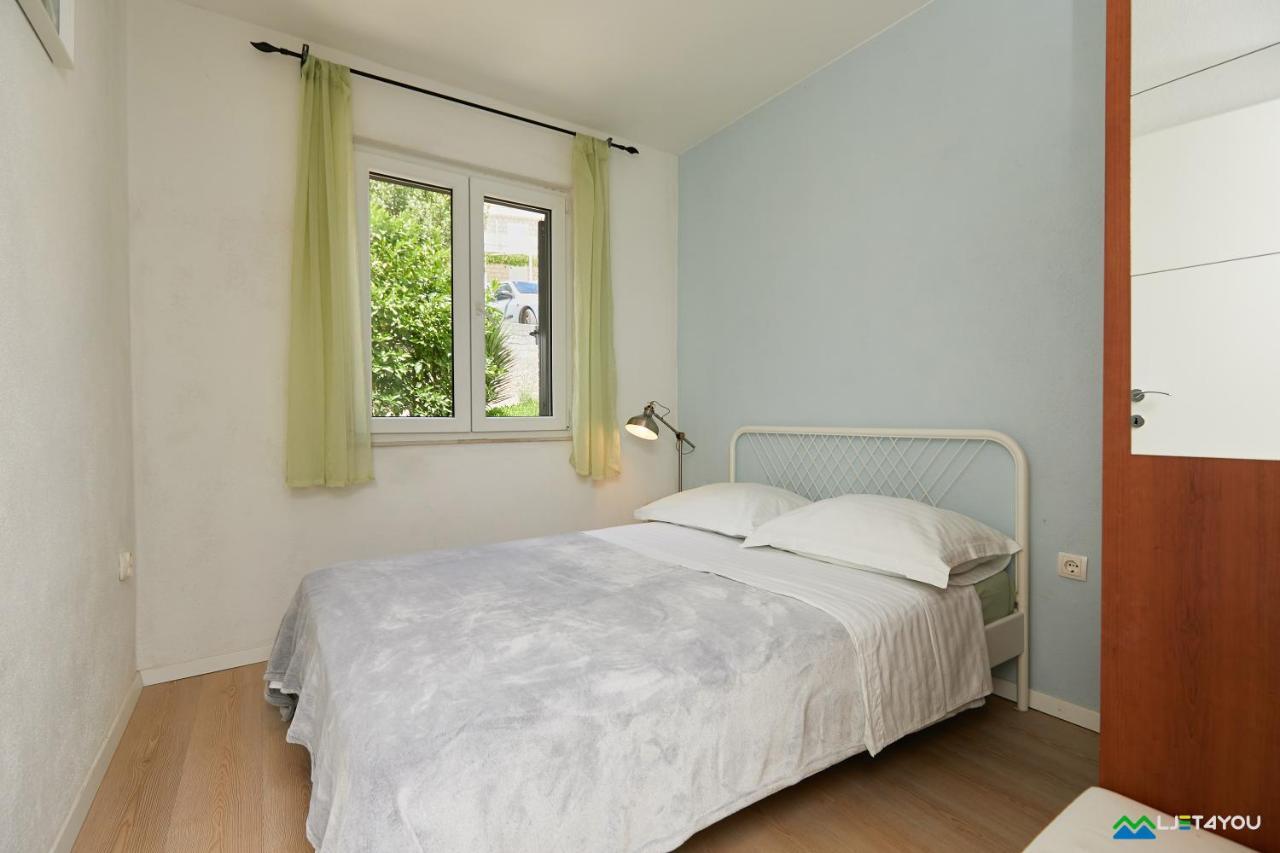 Mljet 2 You - Seafront Apartment 2+2 Sobra Ngoại thất bức ảnh