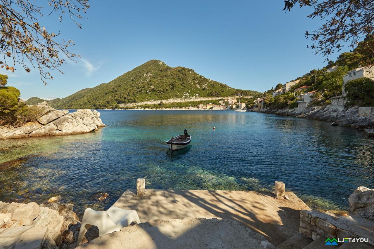 Mljet 2 You - Seafront Apartment 2+2 Sobra Ngoại thất bức ảnh